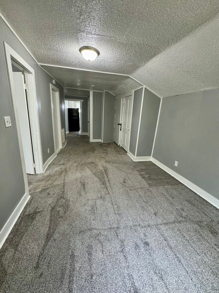 Building Photo - 3030 Indian Rd