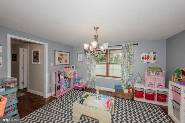 Building Photo - 6135 Waterloo Rd