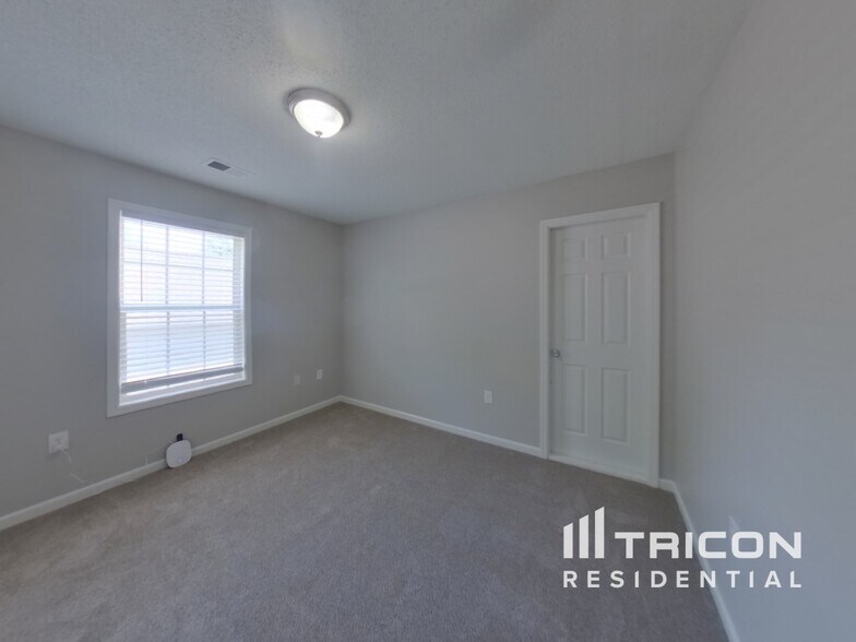 Building Photo - 430 Clark Glen Dr