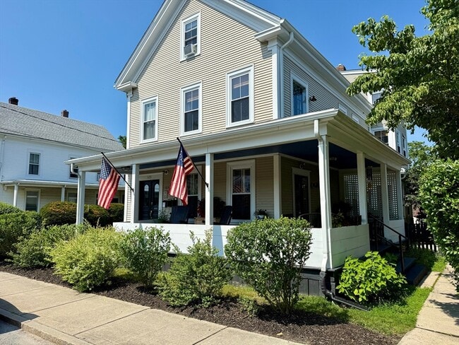 Primary Photo - 123 Court St