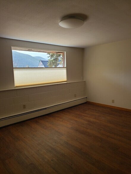 Building Photo - 1302 Colorado Blvd