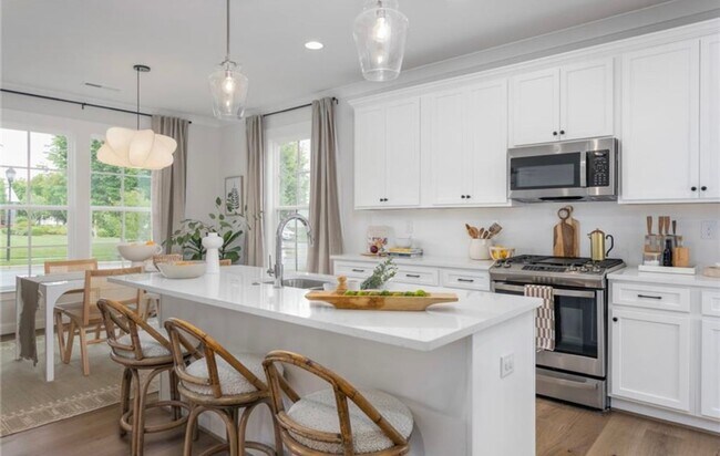Building Photo - Modern 3-Bedroom, 3-Bath Home in Winston-Salem