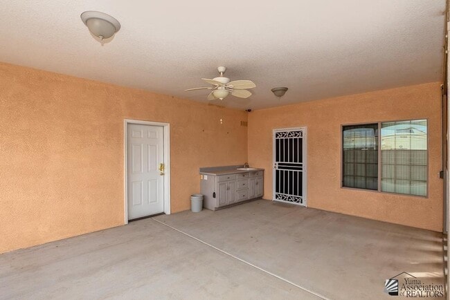 Building Photo - 14710 Blanco Ave