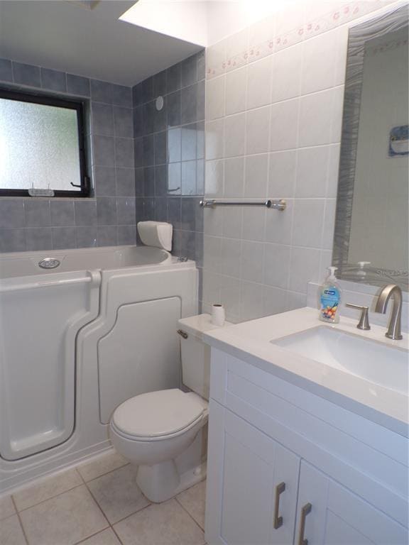 Building Photo - 2437 Greenland Ct