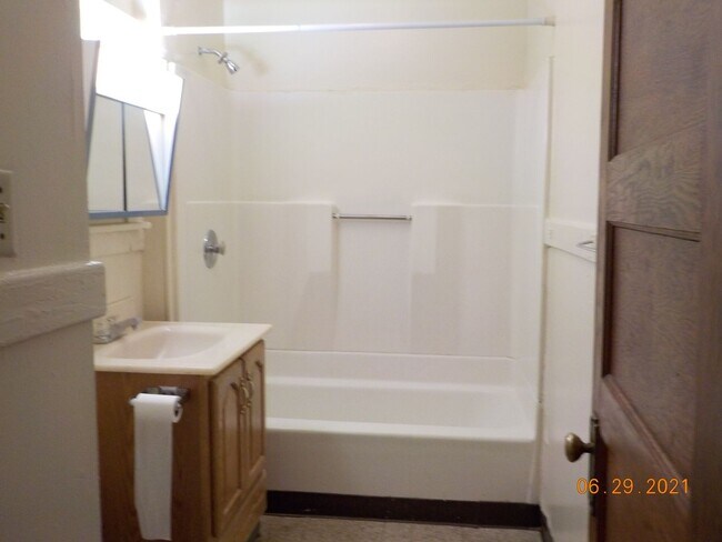 Building Photo - 969-971 Lancaster Ave