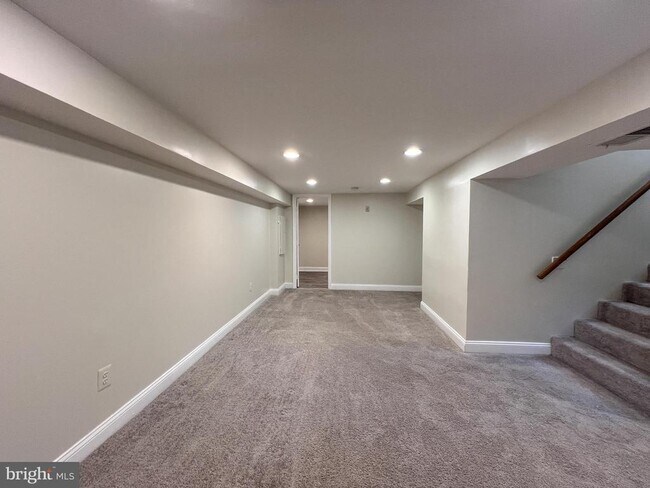 Building Photo - 2515 Randolph Rd