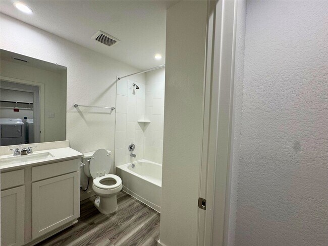 Building Photo - 2824 Lisburn Ter Ln