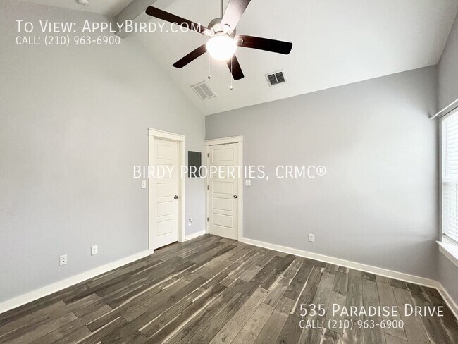 Building Photo - *3 Bed, 2 Bath Home Located Next to Canyon...