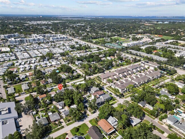 Building Photo - 326 50th Ave N