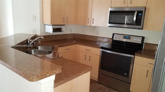 Building Photo - 1440 Canary Island Dr
