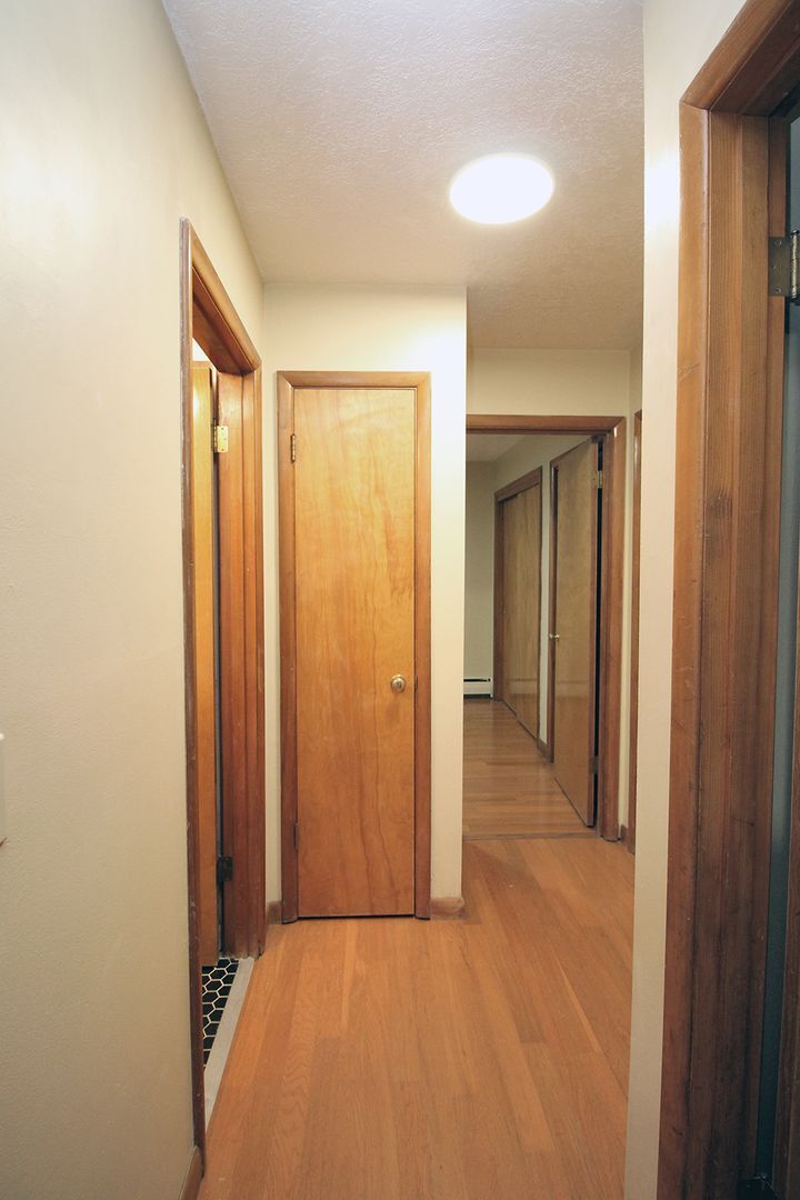 Building Photo - 3200-3236 SW Marigold St