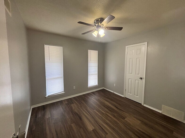 Building Photo - 3710 Dorado Cove