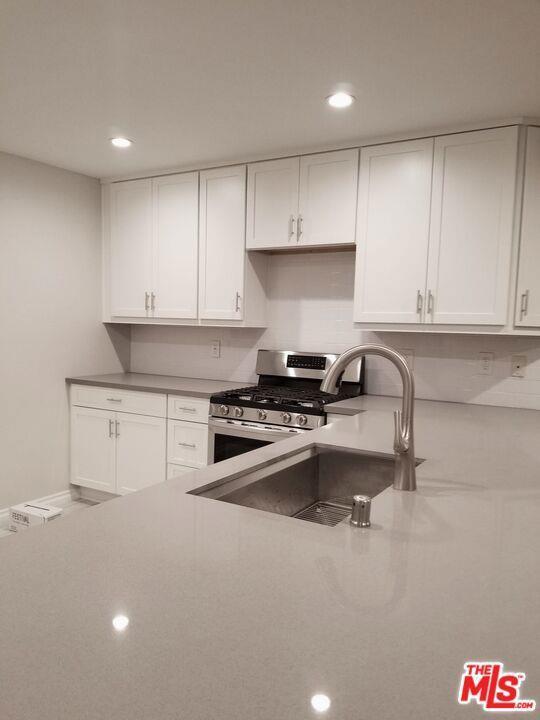 Building Photo - 4866 1/2 McConnell Avenue, Los Angeles, CA 90066 - 4 BR 3 BA condo