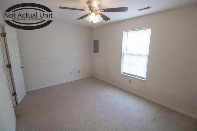 Building Photo - 1413 N Frideriki Dr