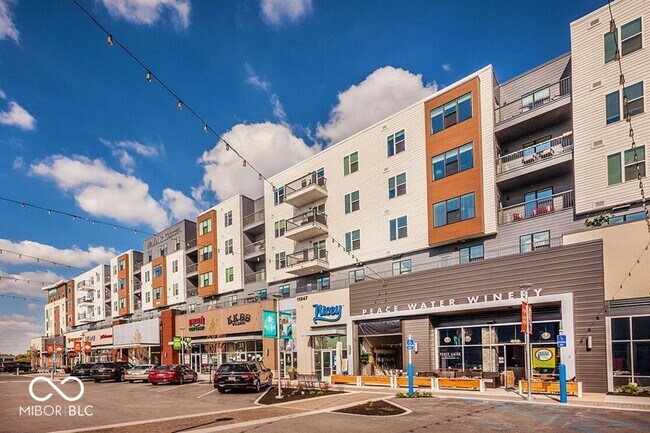 Building Photo - 9735 Junction Sta