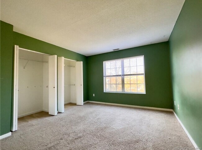 Building Photo - 1425 Quinnipiac Ave