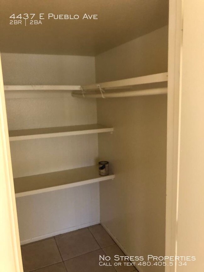 Building Photo - 2 Bed Town Home off 40th St and Broadway!