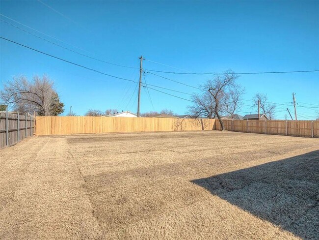 Building Photo - Turnkey 3-Bedroom Home in NW OKC – Perfect for Pets!