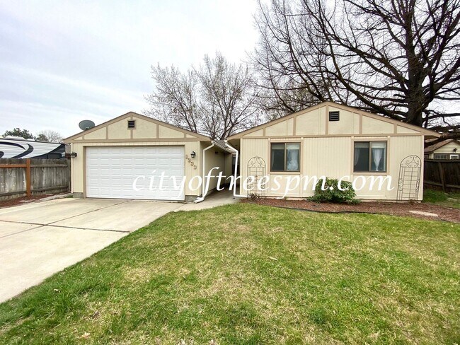 Primary Photo - 3 br, 2 bath House - 1233 E Carter St