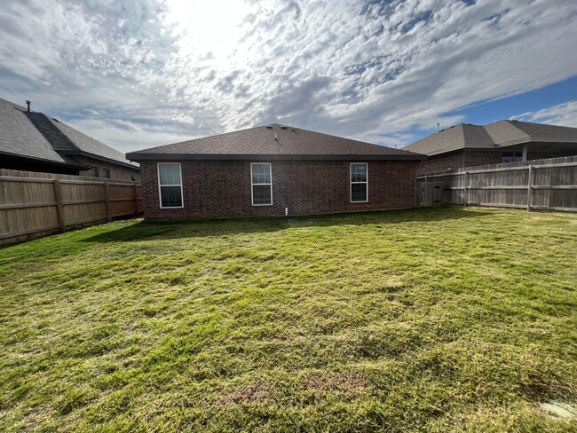 Building Photo - 10327 Avenue X