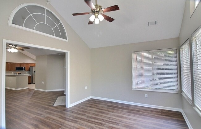 Building Photo - 1125 Oak Timber Cir