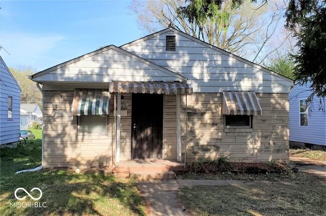 Primary Photo - 3729 Kinnear Ave