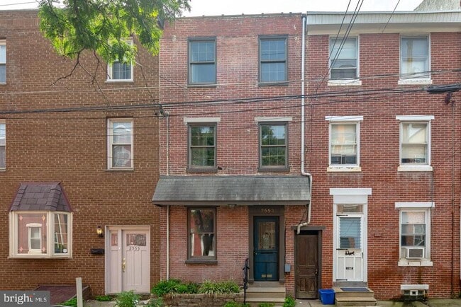 Building Photo - 2553 Salmon St