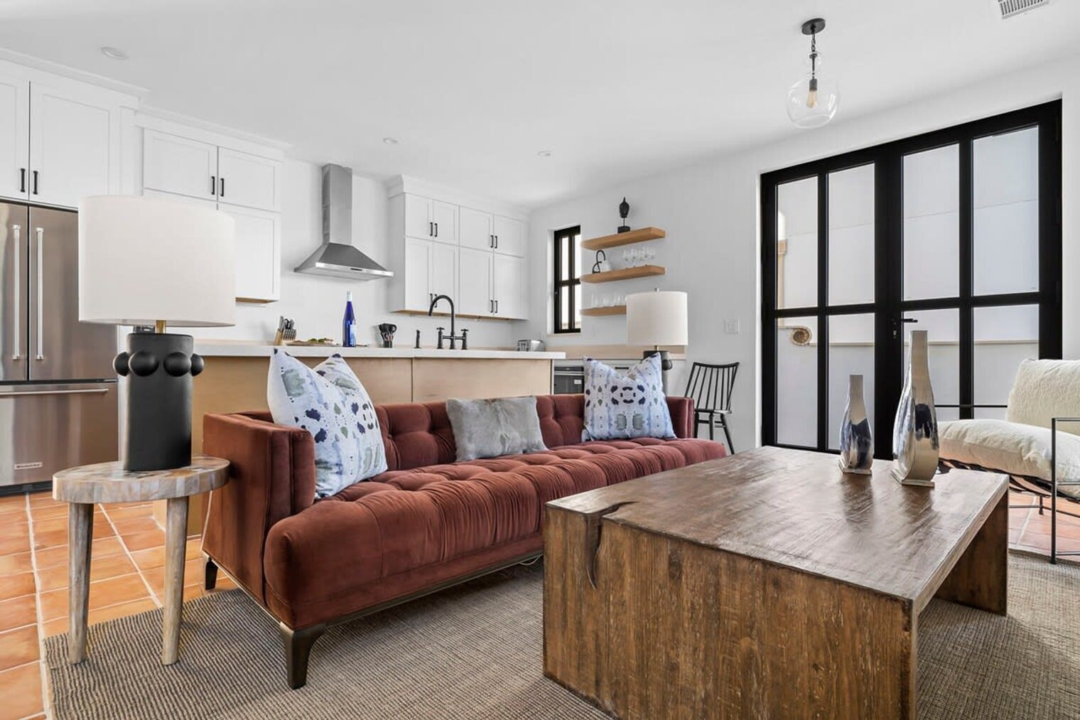 Building Photo - 2701 Bumble Bee Dr