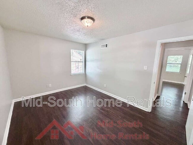 Building Photo - 3754 Rainford Dr