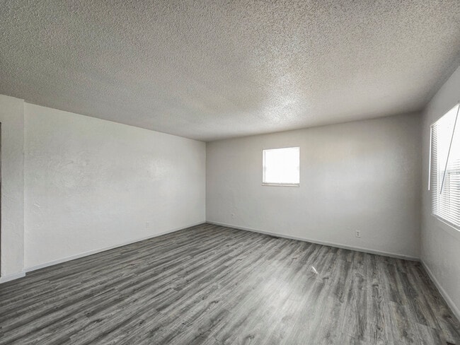 Building Photo - 2905 Dietz St