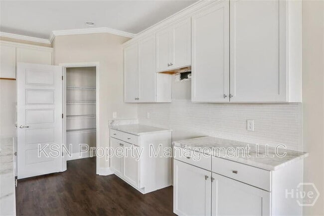 Building Photo - 196 Brickhill Cir