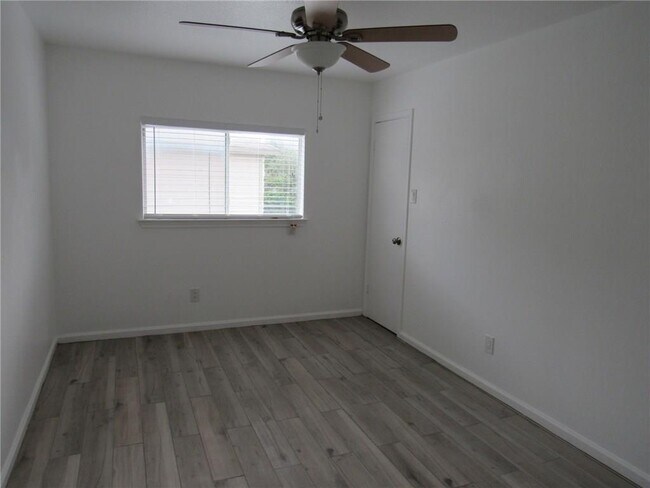 Building Photo - 2107 Deer Creek Trail