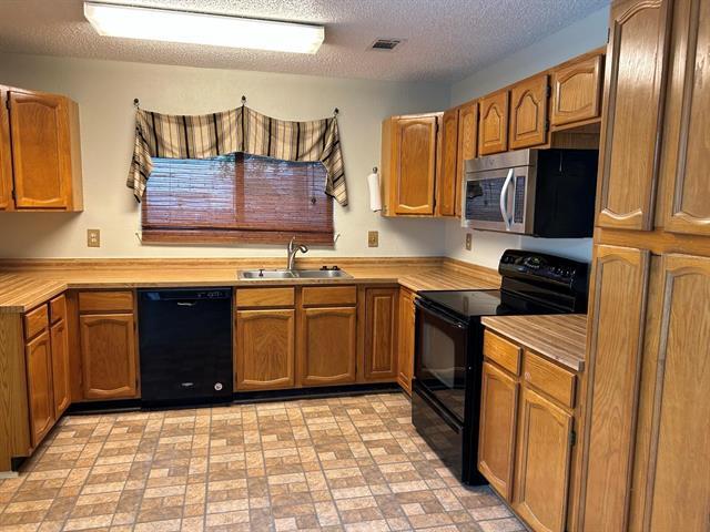 Building Photo - 1225 Eaton Ln