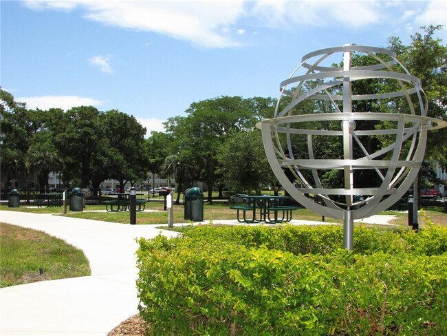 Building Photo - 2400 Franciscan Dr