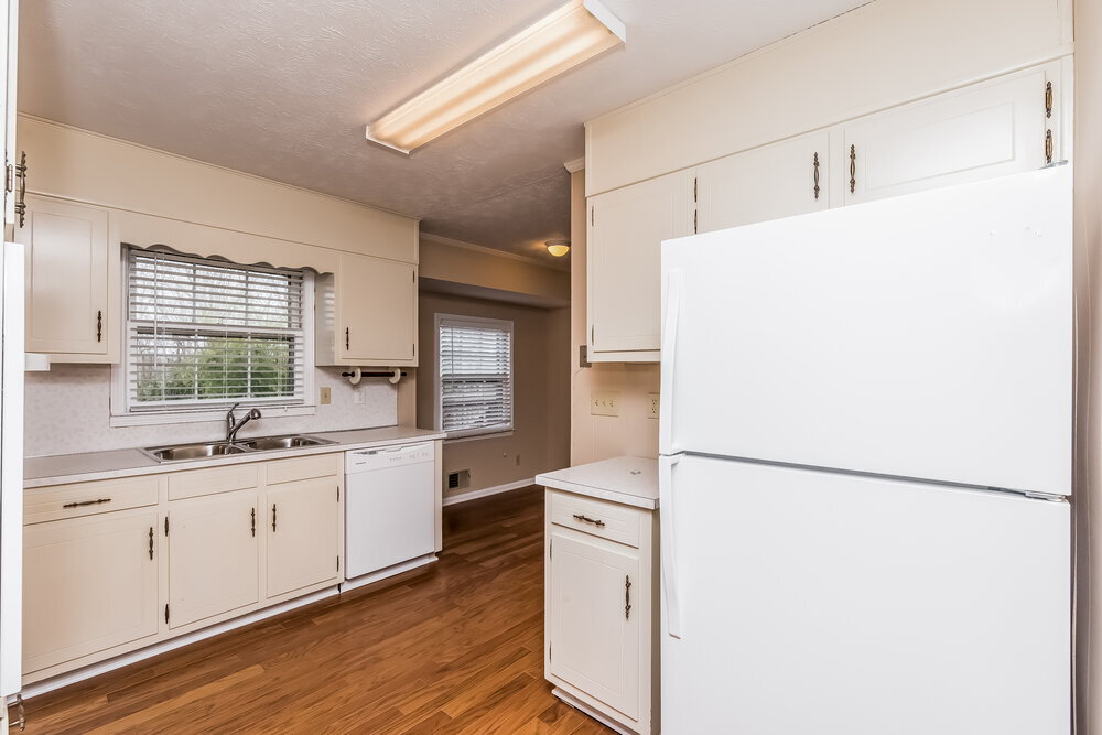 Building Photo - 7163 Bluebird Ln