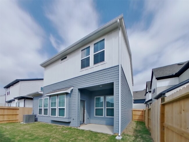 Building Photo - 22709 Terrazzo Dr