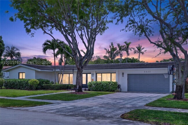 Building Photo - 8820 SW 85th St