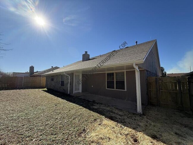 Building Photo - 1712 Haven Dr