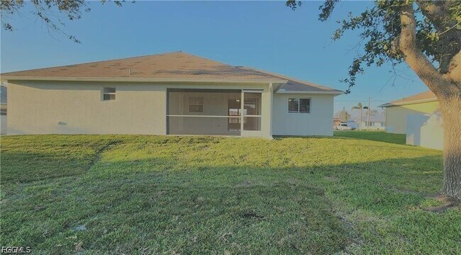 Building Photo - 1302 SW 11th St