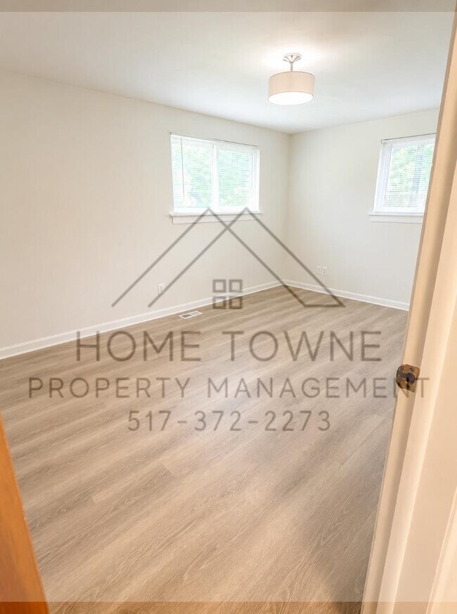 Building Photo - 2664 Rockwood Dr