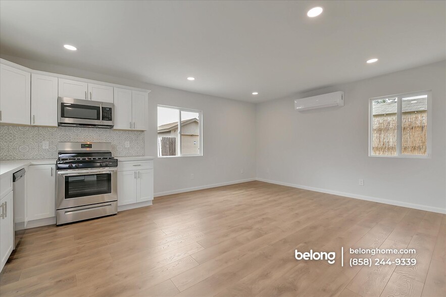 Building Photo - 1722 L Ave