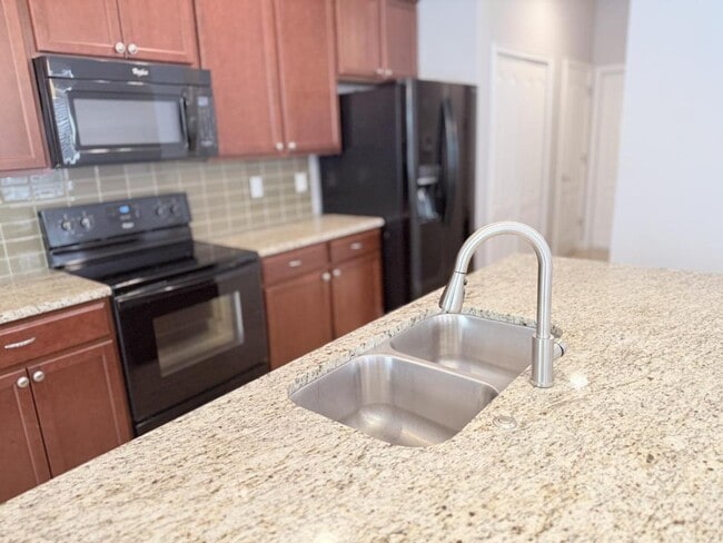 Building Photo - 1888 Compass Flower Way