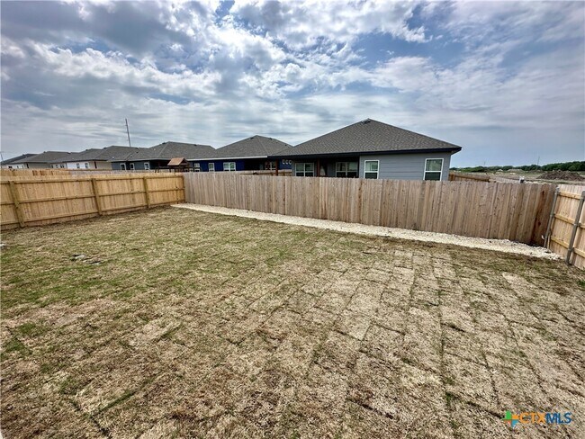 Building Photo - 1527 Sideoats Ln