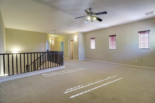 Building Photo - 15359 W Columbine Dr