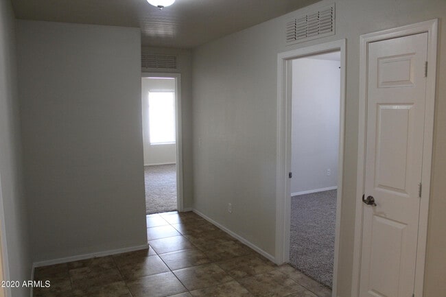 Building Photo - 43410 W Wild Horse Trail