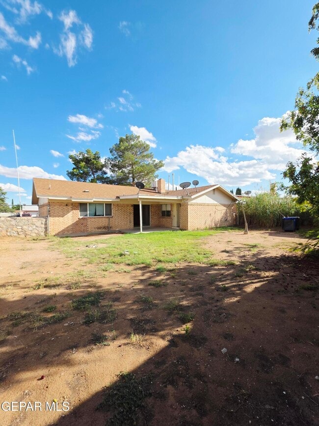 Building Photo - 10457 Aphonia Dr