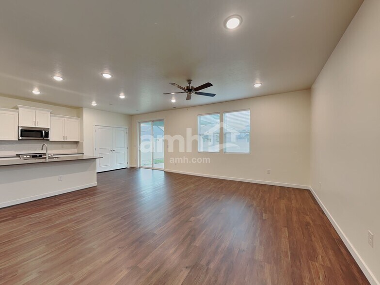 Building Photo - 9525 W Bowie Ct