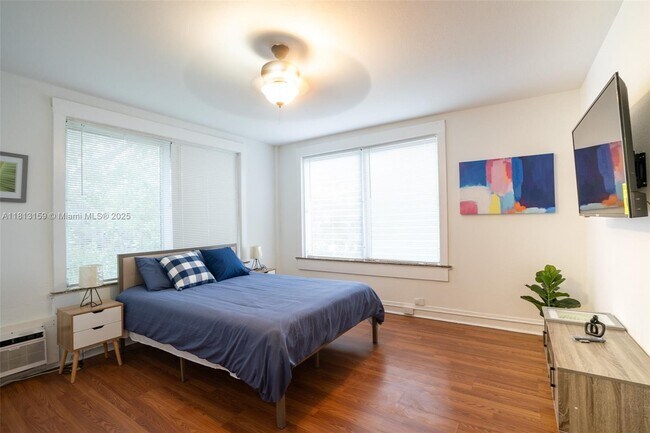 Building Photo - 444 Ponce de Leon Blvd