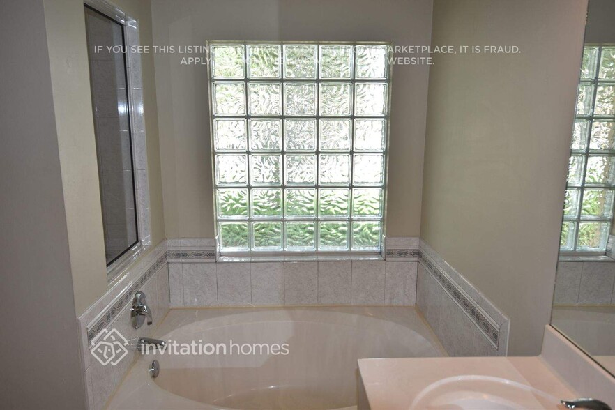 Building Photo - 4116 Torres Cir