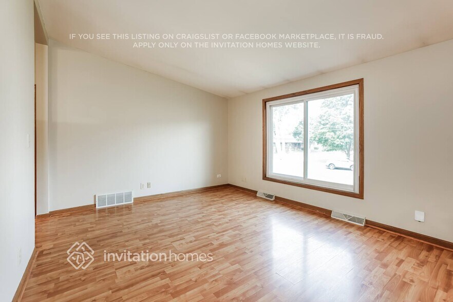 Building Photo - 712 Grand Blvd